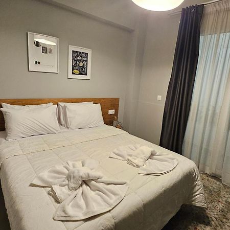A Place 4 U Under Acropolis Apartment Atena Exterior foto